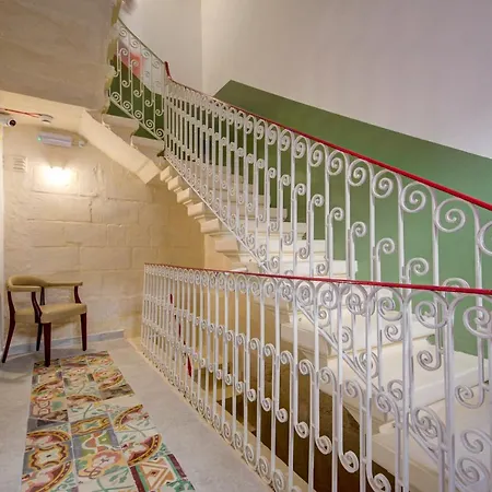 Private With Bathroom In Valletta