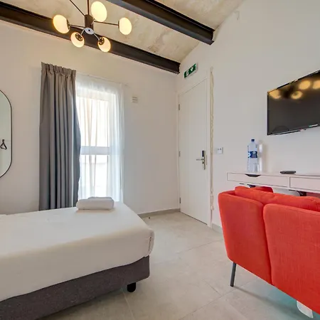 Private With Bathroom In Guest house *