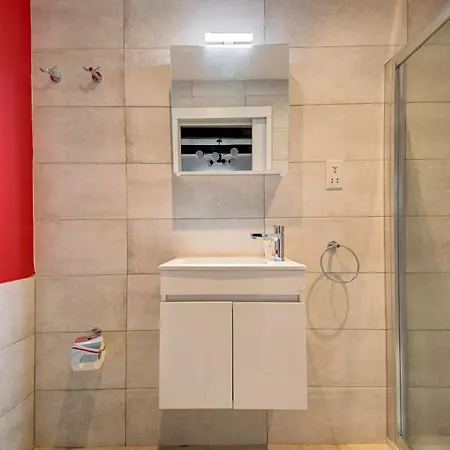 Private With Bathroom In Πανσιόν 3*