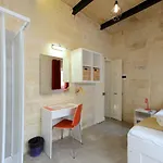 Affittacamere Private With Bathroom In