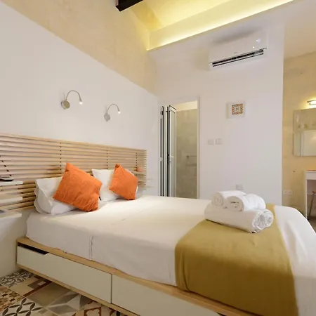 Gasthuis Private With Bathroom In Valletta