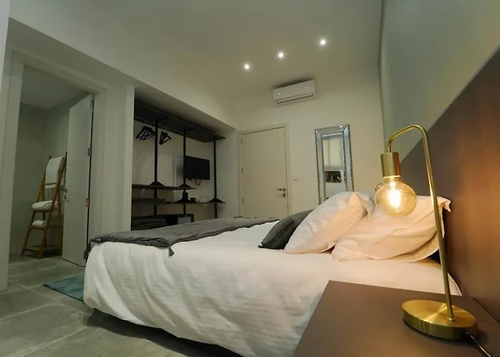 Πανσιόν Private With Bathroom In Βαλέτα